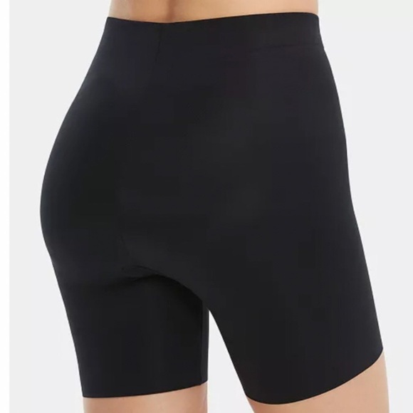 SPANX Suit your fancy booty booster! NWT - Picture 2 of 4